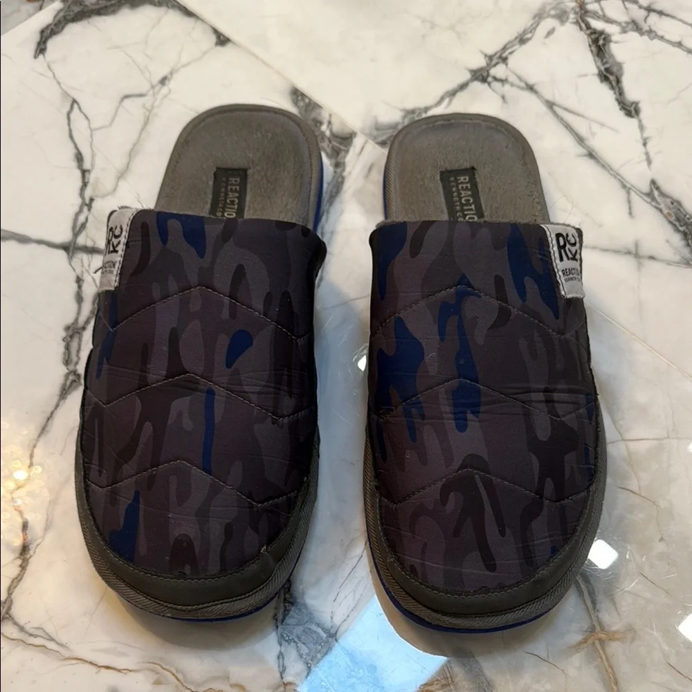 Kenneth Cole REACTION Commet mens Slide Sandal